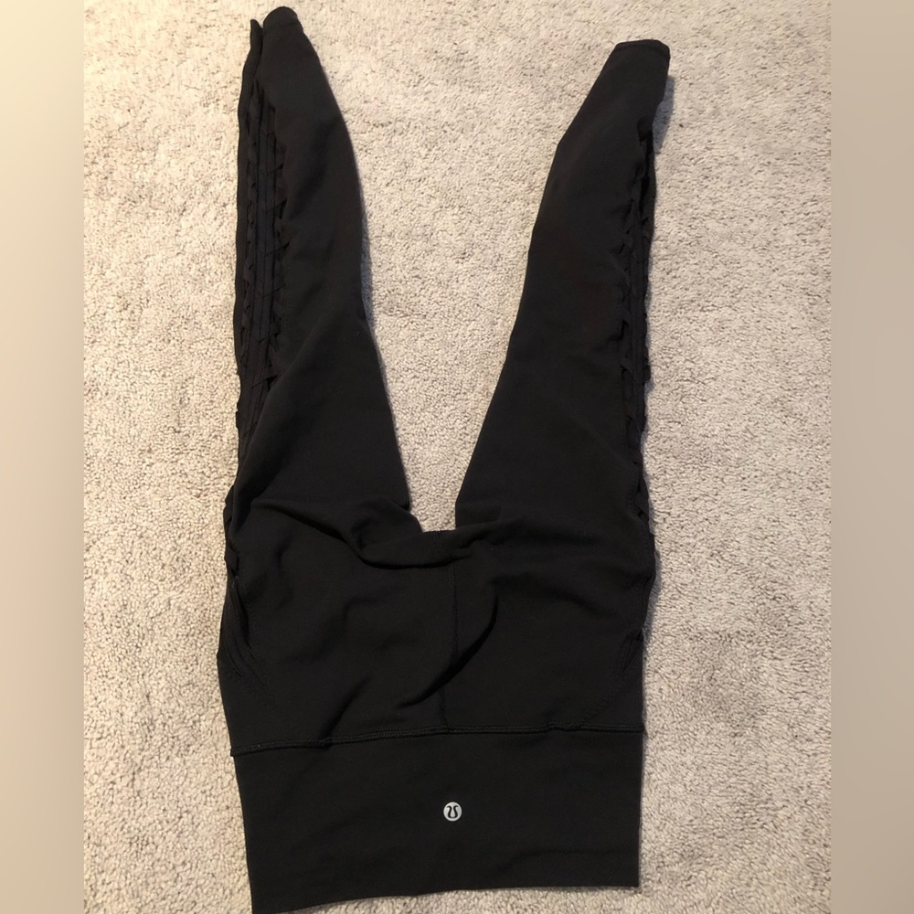 Black size 4 Lululemon leggings